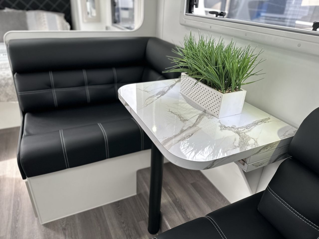 2023 19'6 Paramount Signature Series Rear Door exterior front and side|2023 19'6 Paramount Signature Series Rear Door external storage|2023 19'6 Paramount Signature Series Rear Door kitchen