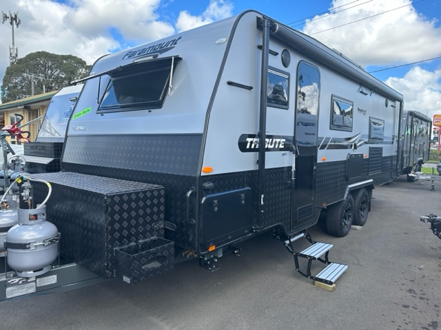 24’6 Paramount Tribute exterior|24’6 Paramount Tribute pullout BBQ|24’6 Paramount Tribute sitting area|24’6 Paramount Tribute kitchen|24’6 Paramount Tribute double bed|24’6 Paramount Tribute double bed|24’6 Paramount Tribute living room|24’6 Paramount Tribute bathroom|24’6 Paramount Tribute shower|24’6 Paramount Tribute double bed|24’6 Paramount Tribute kitchen and sitting area|24’6 Paramount Tribute living area|24’6 Paramount Tribute fridge|24’6 Paramount Tribute sitting area
