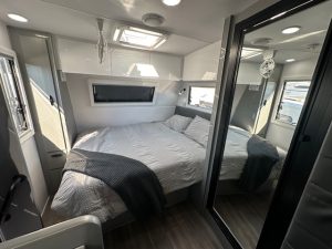 Bedroom in Paramount Tuff Mudda Combo Shower