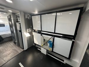 Collapsible screen inside Paramount Tuff Mudda Combo Shower