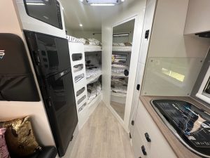 Xseries RV Commander - bunk beds