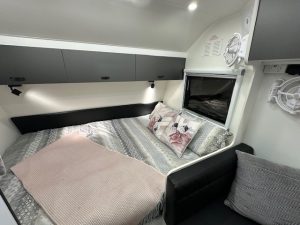 16' XSeries Warrior - double bed