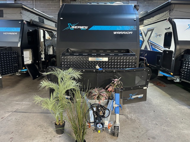 16' XSeries Warrior - exterior